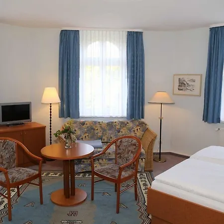 Hotel-pension Seeblick 게스트하우스 3*