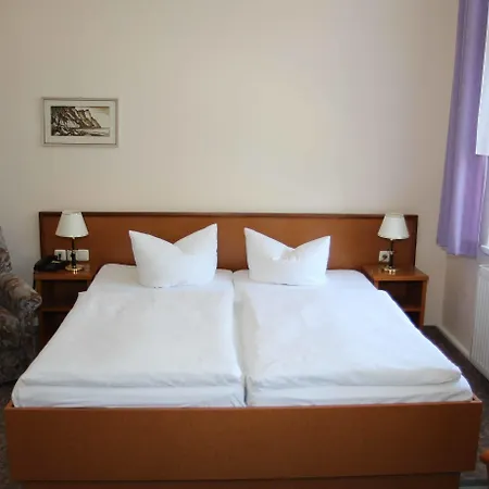 Hotel-pension Seeblick 3*