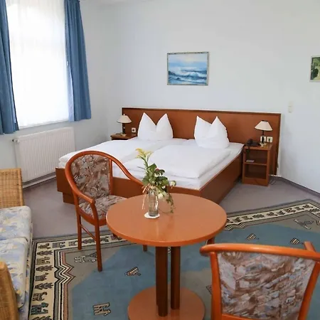 Hotel-pension Seeblick Ostseebad Kühlungsborn