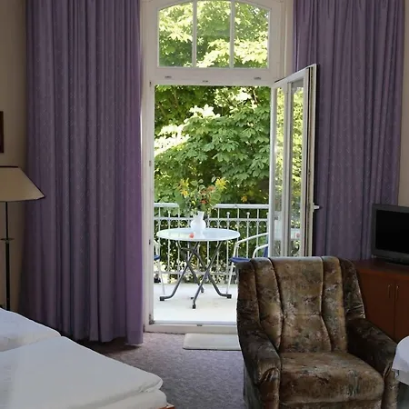 Hotel-pension Seeblick 게스트하우스