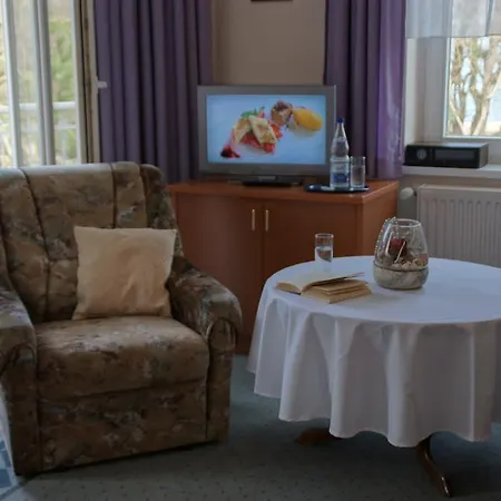 Hotel-pension Seeblick Ostseebad Kühlungsborn