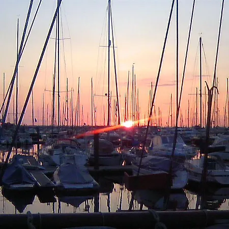 Hotel-pension Seeblick 게스트하우스 3*